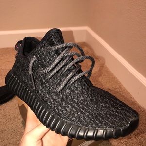 Yeezy 350 “Pirate Black” 2015